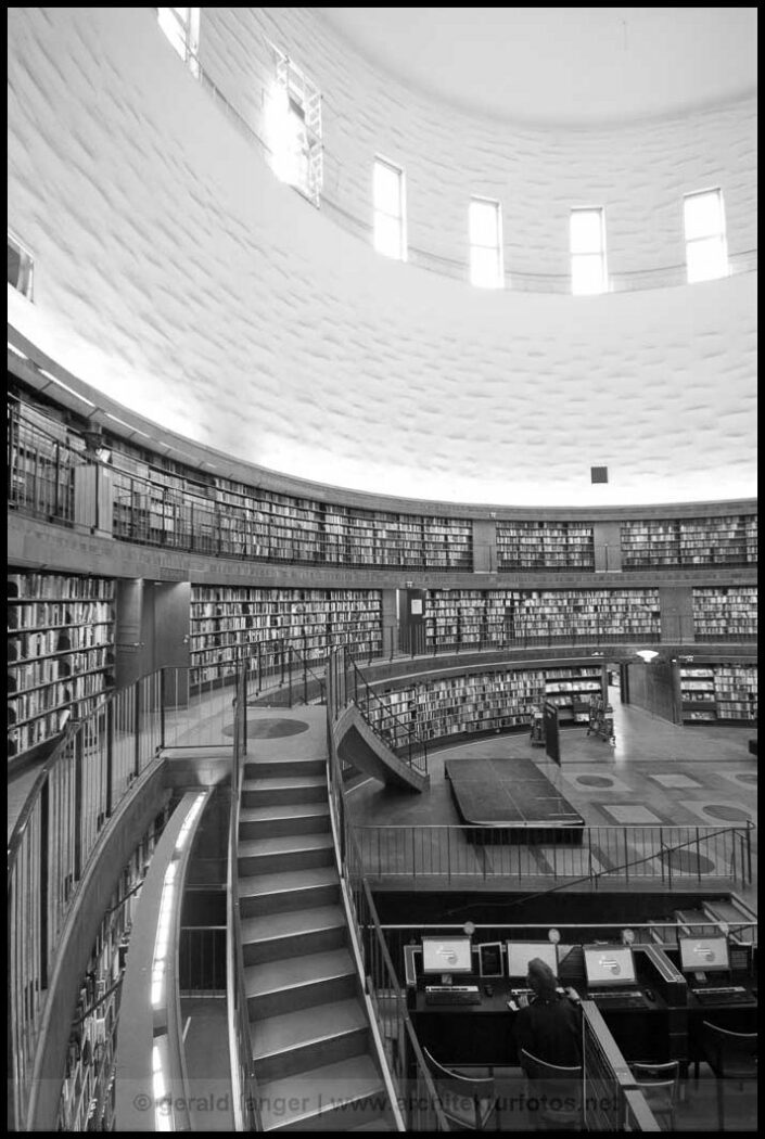 20110426 Stockholm Stadtbibliothek Arch. Gunnar Asplund © Gerald Langer 37 - Gerald Langer