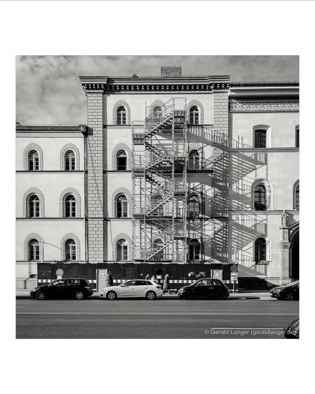 SOCIAL MEDIA © Gerald Langer 2026 20260115 Muenchen iPhone201520Pro20Max20C2A920Gerald20Langer 08 Edited - Gerald Langer
